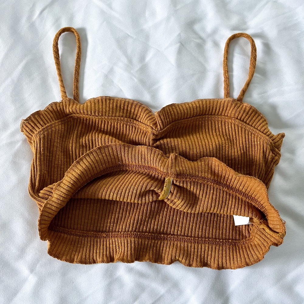 Forever 21 Yellow Ruffle Trim Rib Knit Crop Top Size Small - Picture 3 of 10